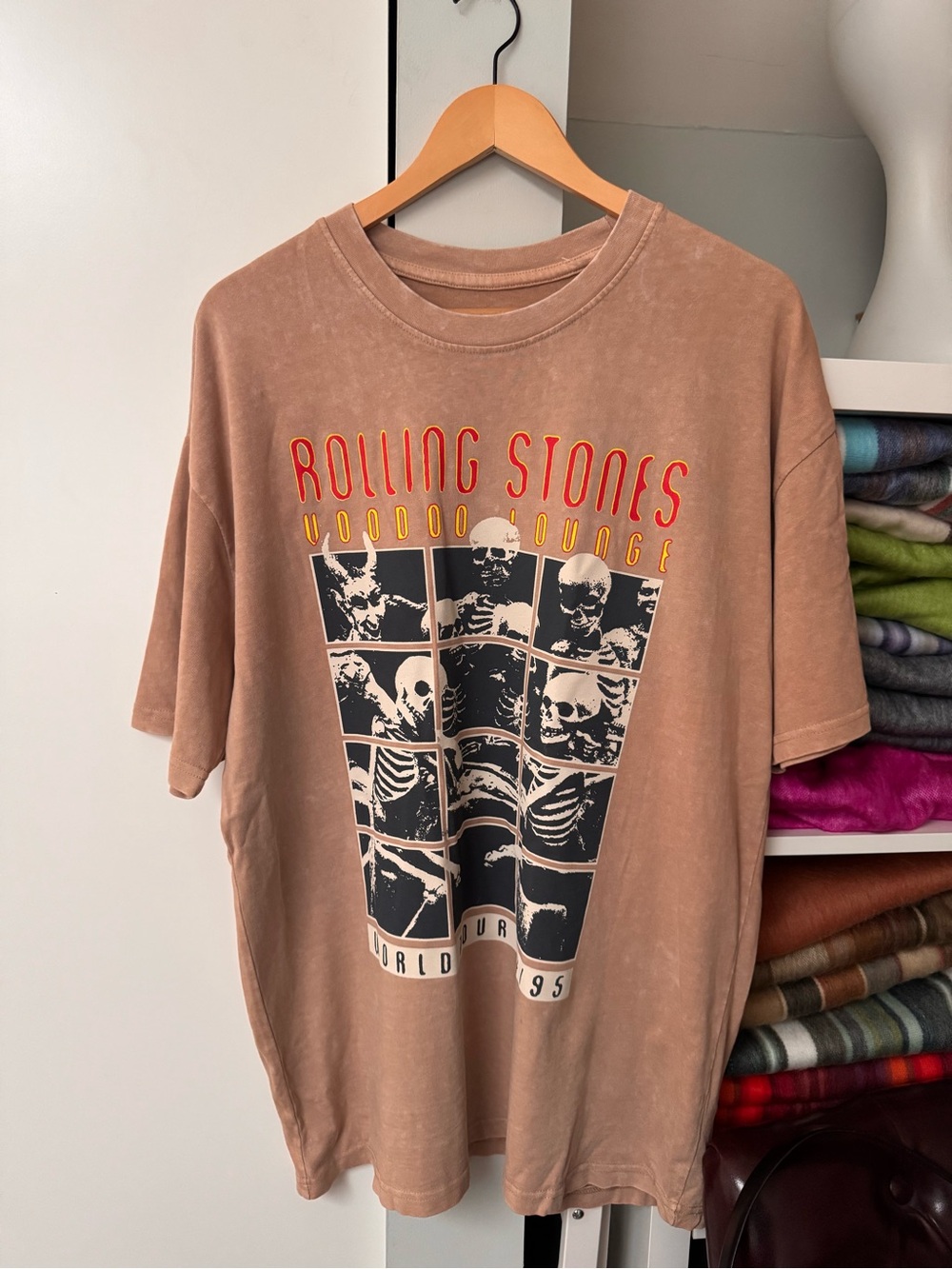 NWOT the Rolling Stones Voodoo Lounge Graphic Tee - Tan, Size M